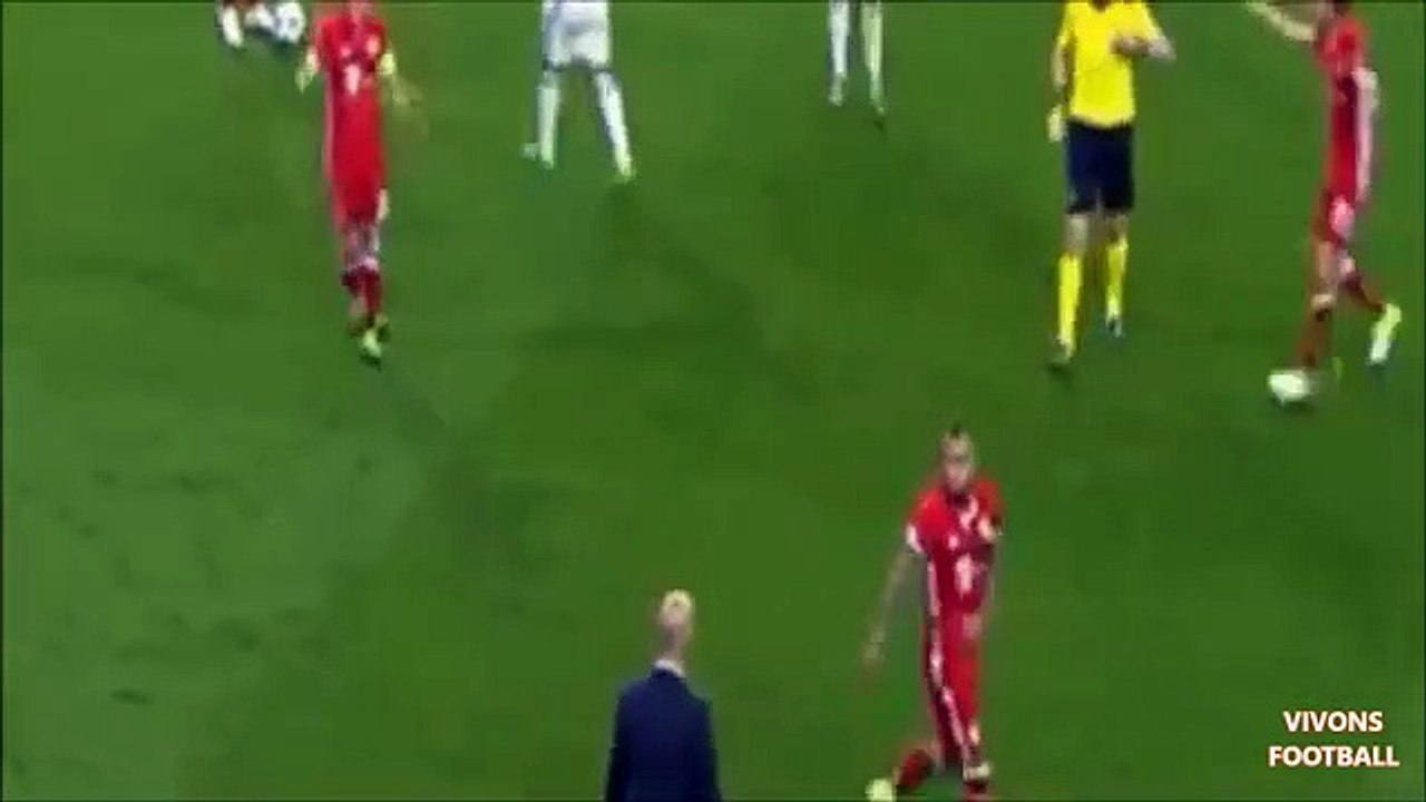 Le carton rouge d'Arturo Vidal vs Real Madrid - HD [18.04.17]