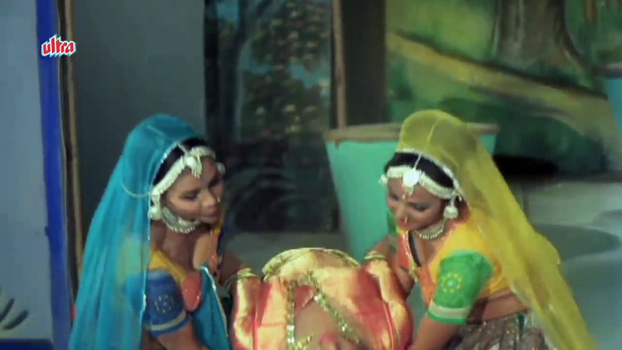 Shyaam Salona Main Hoon Gori - Hema Malini, Sharafat Chhod Di Maine Song