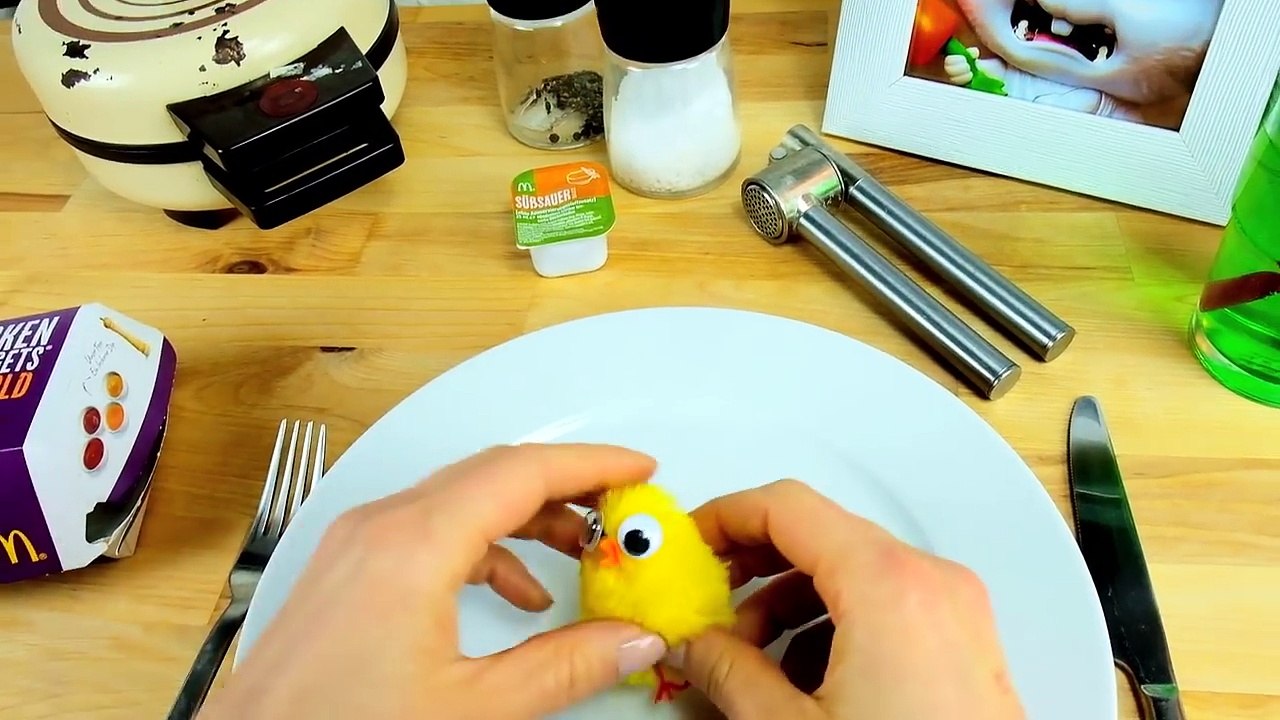 Eating burned baby chicks for dinner! (Funny Kluna Tik Parody) ASMR Tik Compilaton!