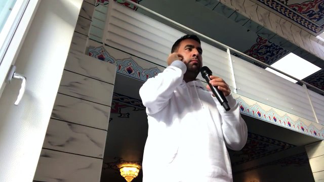 Ishøj Mevlana Moske.Azan Makkah Sheikh Ali Mullah. Dünyanin en güzel ezani. KABE EZANI (MÜKEMMEL). Muhtesem Kabe ezani. Kabe makami muhtesem.Yanik Kabe ezani - HAFIZ METIN DEMIRTAS. Sheikh Ali Mullah Makkah azan. Kabe müezzini taklidi Seyh Ali Mulla makam
