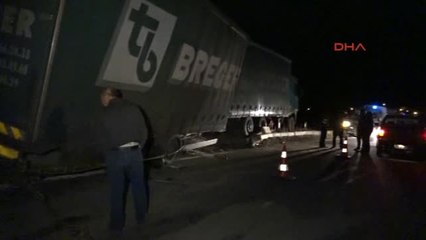 Kayseri - Asker Adayı Gençlerin Otomobille Gezisi Faciayla Bitti: 2 Ölü, 3 Yaralı