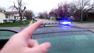 POLICE CAR TOUR - HOW TO WORK THE LIGHTS & SIREN (TRAPPED INSIDE MY OWN CAR!!)