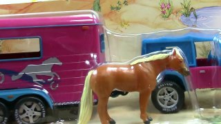 Adventure Vehicle & Two Horse Trailer - Breyer Mini Whinnies Review