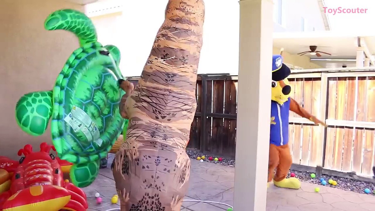 Police Spiderman STOP Princess Rapunzels Car! w/ Venom, Joker & The Witch in Real Life