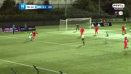 Ballon arrêté des 2 poings par le gardien concarnois