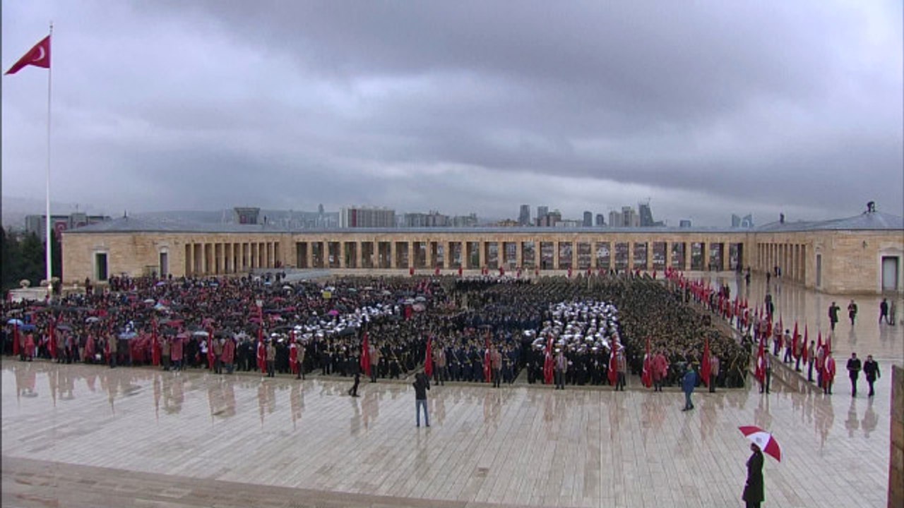 Devletin Zirvesi Anıtkabir'de