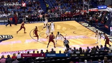 LeBron James Thunderous One-Handed Dunk