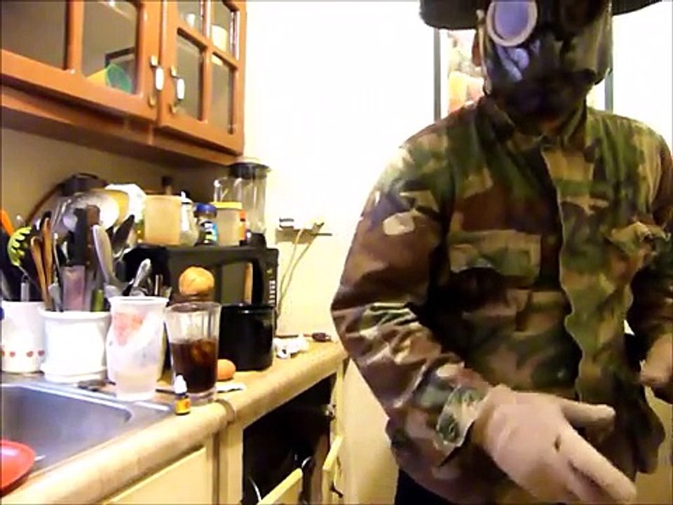 COCINANDO CON AOTKPTS  hacer pastel de fresa en micro en 5 mins ////  make microwave strawberry cake in 5 mins