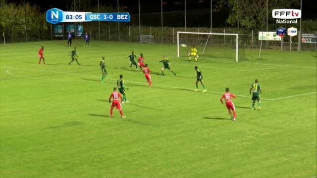 Frappe puissante dans le petit filet