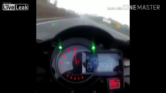 Cette moto kawasaki roule à 400km/h sur une autoroute au Brésil !