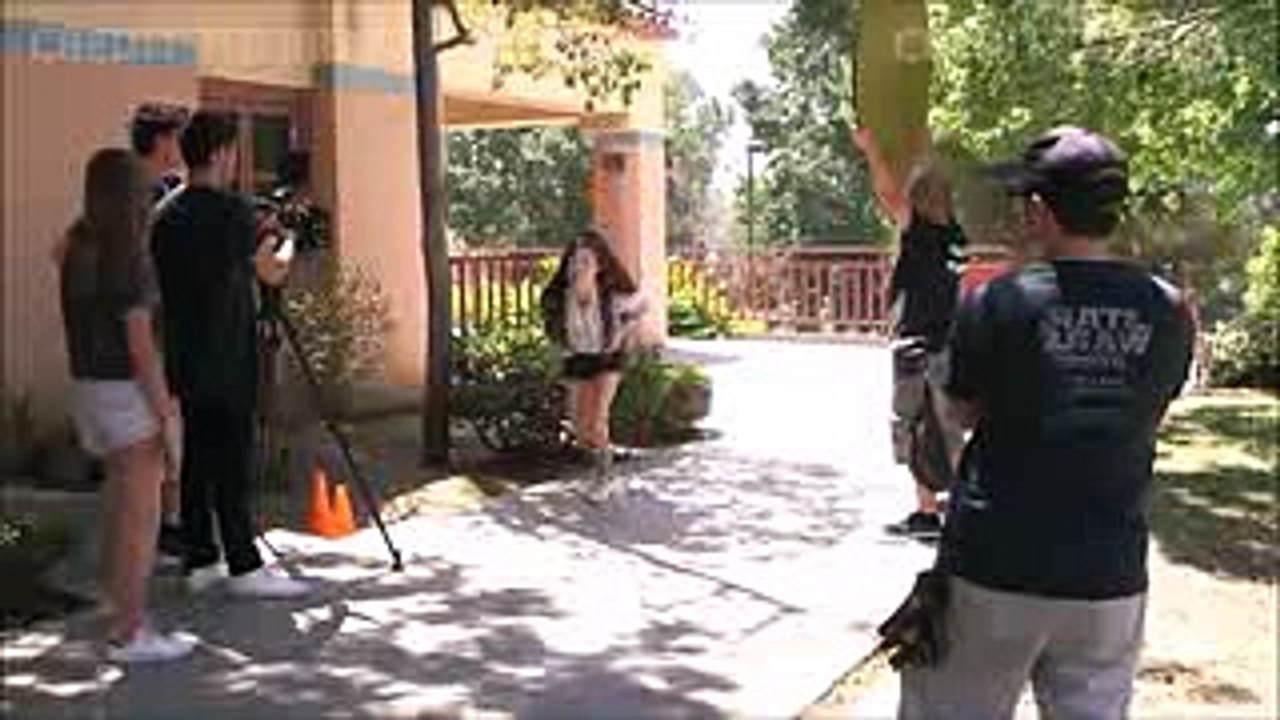 CHICKEN GIRLS  Episode 1 (Annie LeBlanc & Hayden Summerall) information