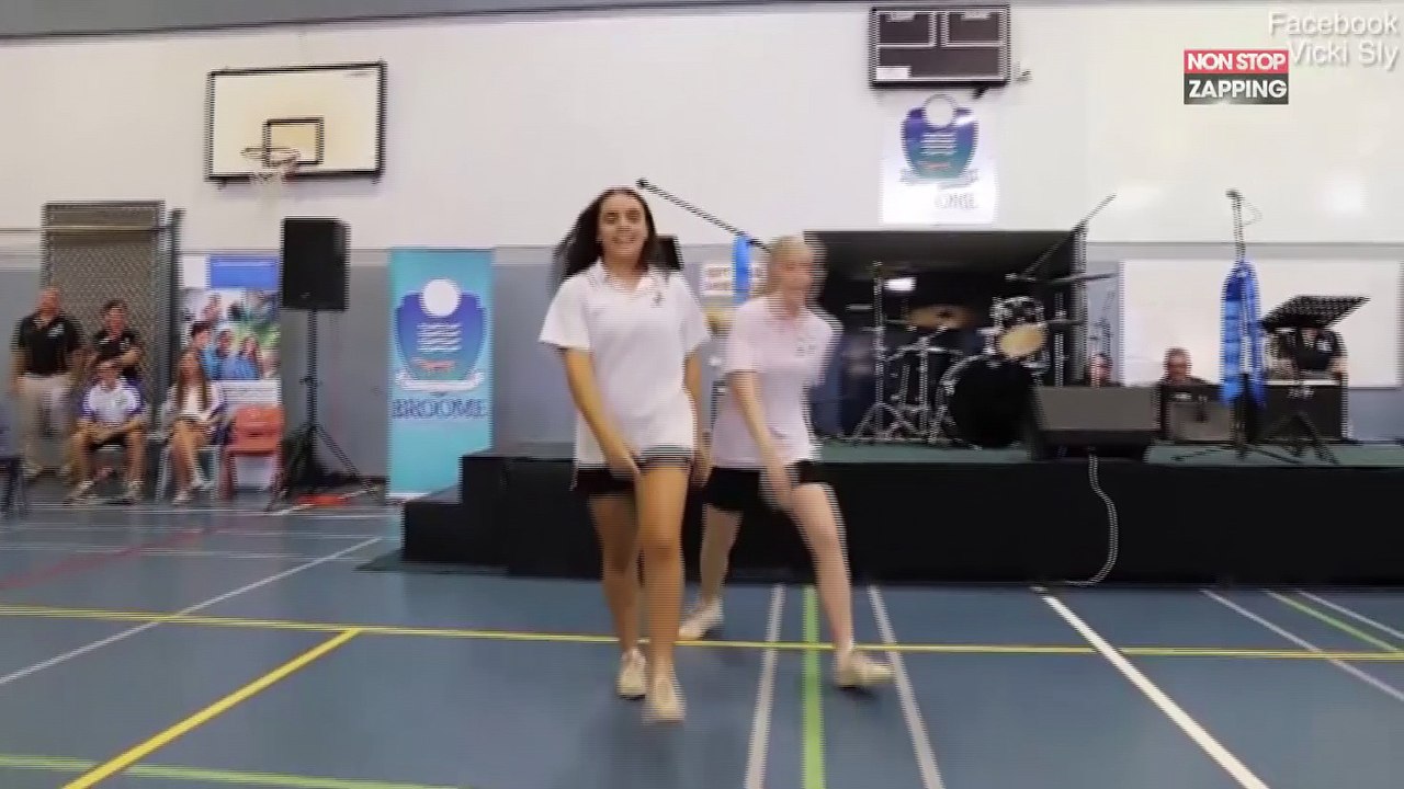 Australie : Un directeur de lycée danse avec ses élèves (vidéo)