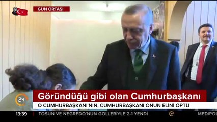 Cumhurbaşkanı Erdoğan'a şiir okudu