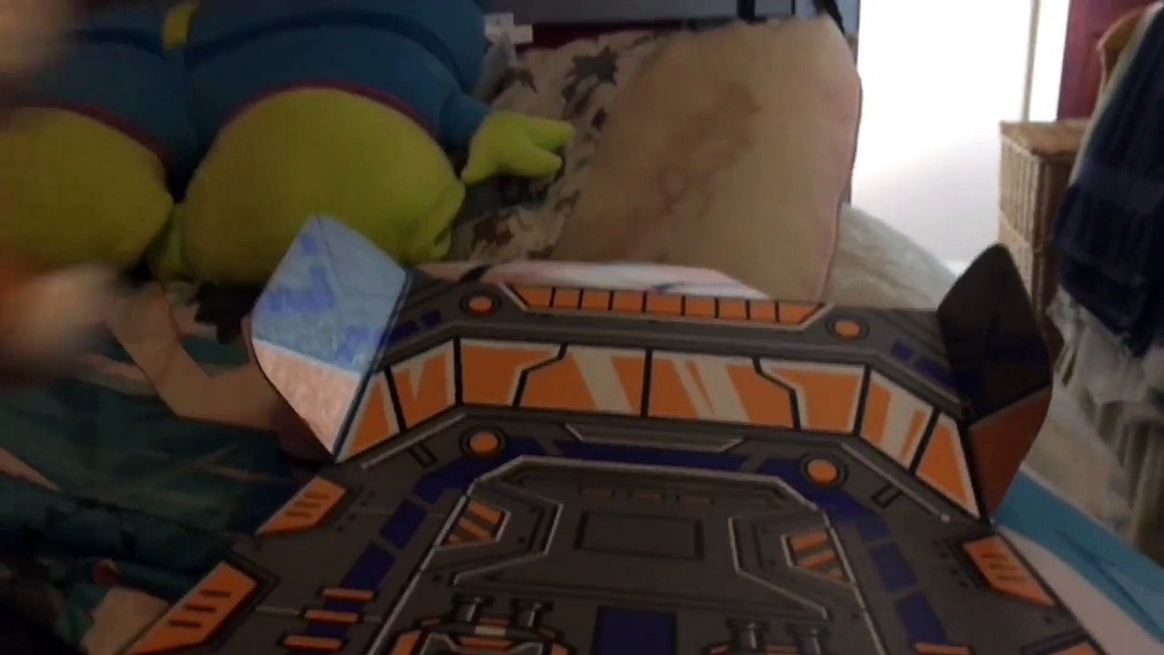 Loot Crate Anime December 2016