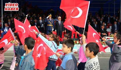 (29 Ekim 2017) 29 EKİM CUMHURİYET BAYRAMI KAYSERİ’DE COŞKUYLA KUTLANDI