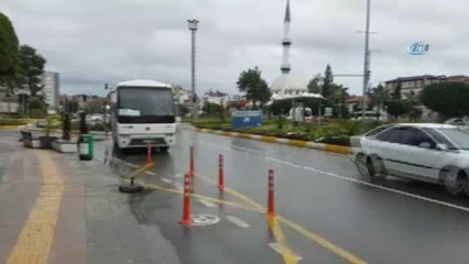 Turistleri Taşıyan Tur Midibüsü Şarampole Devrildi: 20 Yaralı