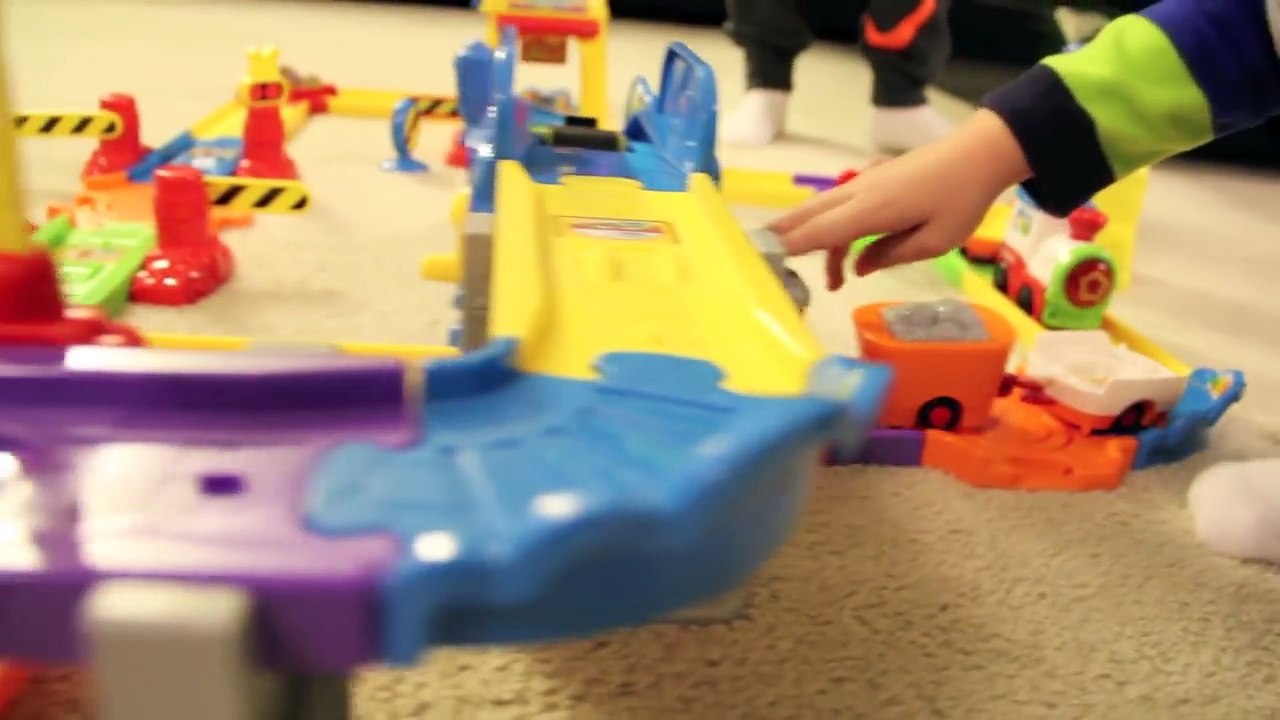 Vtech Go! Go! Smart Wheels Train Station Playset