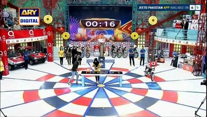 Q mobile bike winner in Jeeto Pakistan