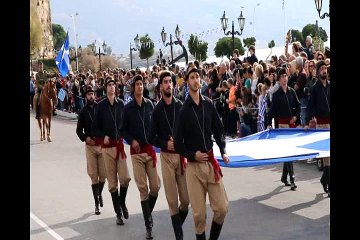 Παρέλαση με μουλάρια στην Κάρυστο