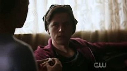 Riverdale 2x03 Betty treats Jughead's wounds (2017) HD