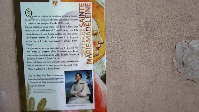 Vue de la chapelle et grotte SAINTE-MARIE-MADELEINE de la SAINTE BAUME