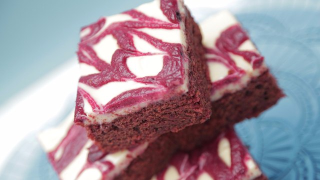 These Red Velvet Brownies Get Their Color From Beets