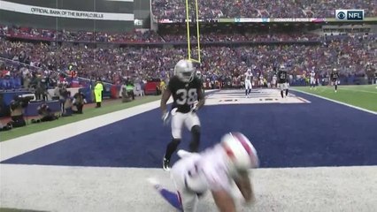 Can't-Miss Play: Andre Holmes catches perfect lob pass for toe-tap TD