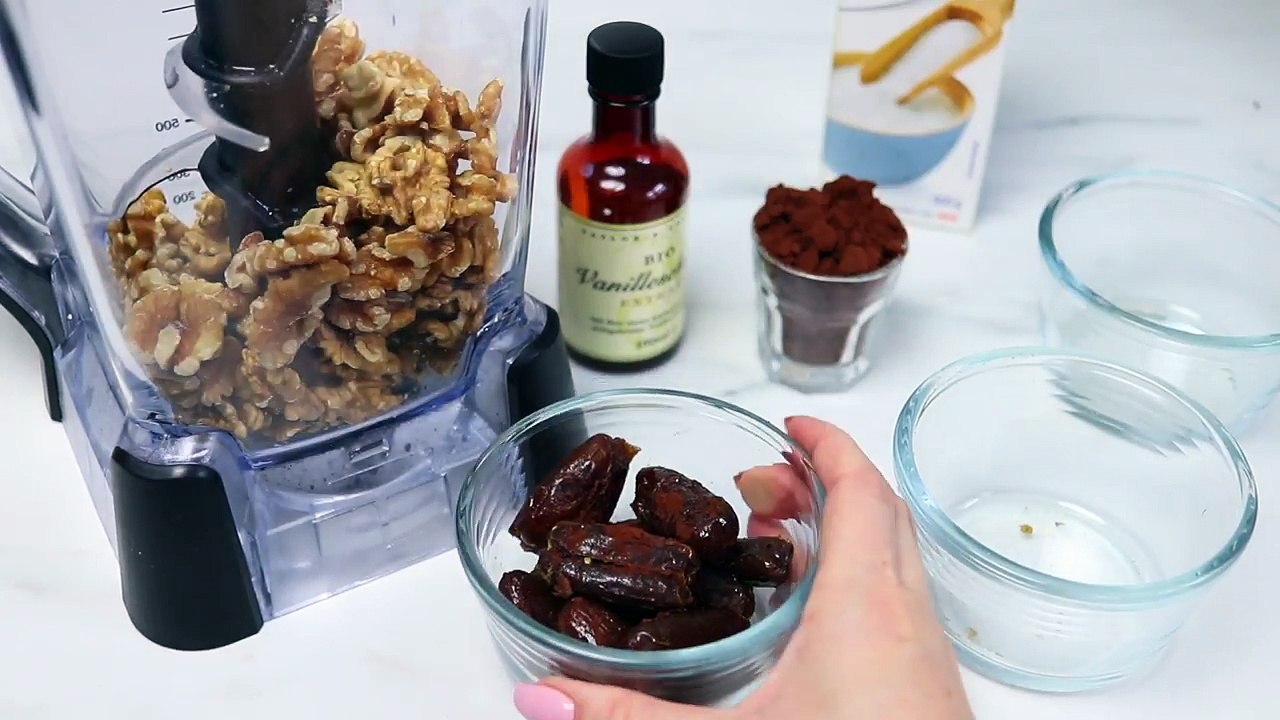 5 DIY GESUNDE SÜßIGKEITEN ALTERNATIVEN (Brownies, Raffaello, NicNacs etc) TheBeauty2go