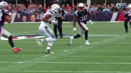 Tyrell Williams finds open space on 24-yard reception