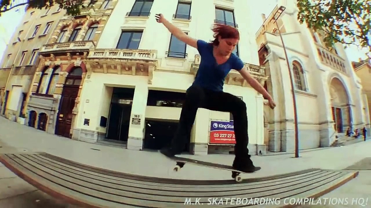 BEST GIRLS SKATEBOARDING!!!