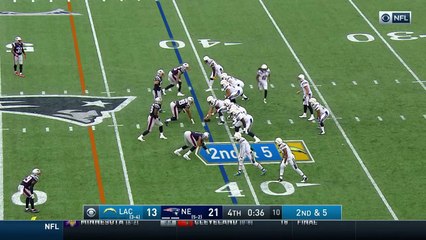 Travis Benjamin gets open along sideline for 15 yards