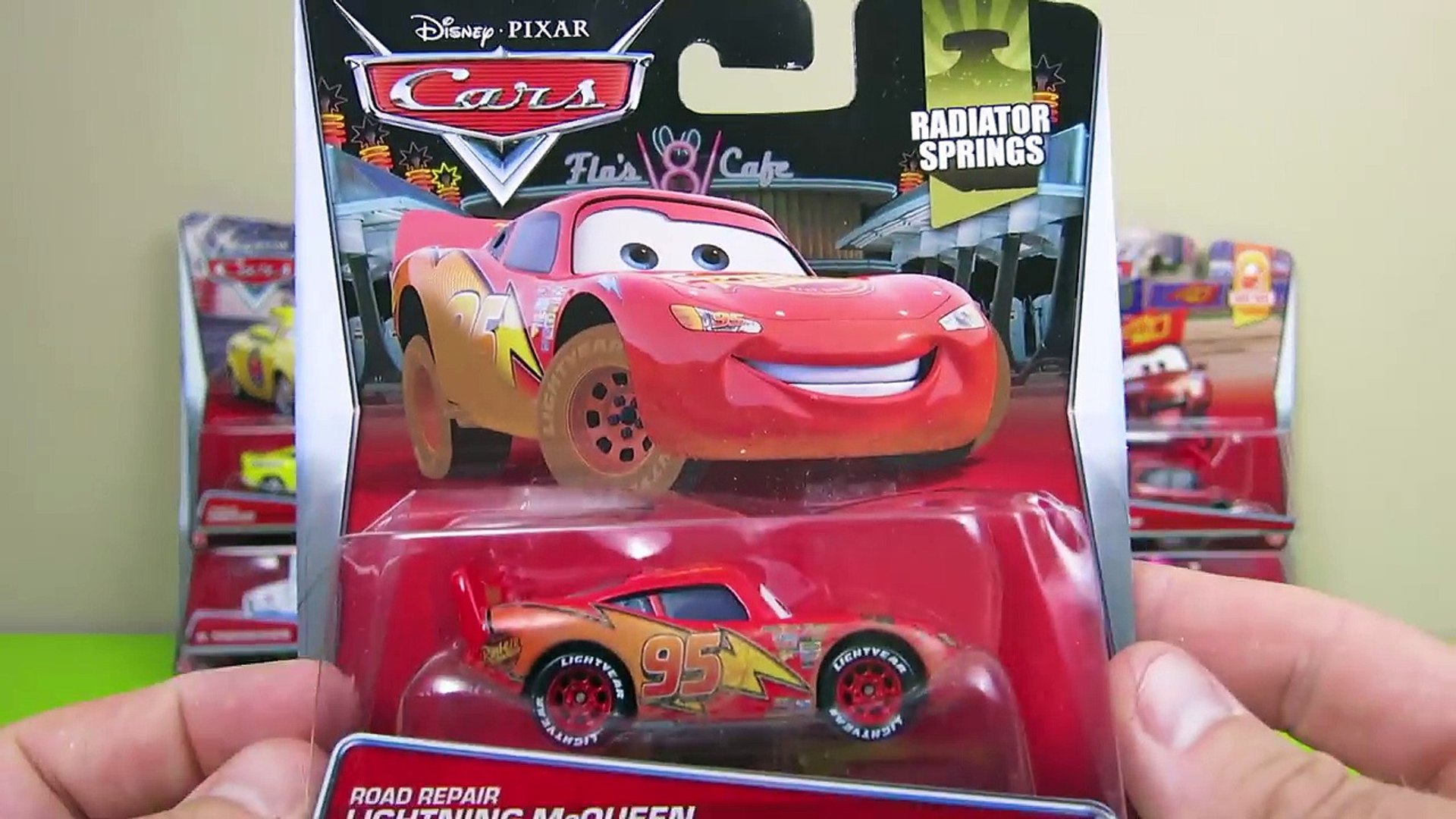 NEW new DISNEY PIXAR CARS NEW LIGHTNING HELICOPTER PITTIES CAR TOYS UNBOXING