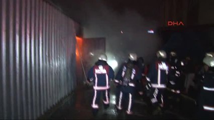 Bağcılar'da İplik Fabrikasının Deposunda Yangın