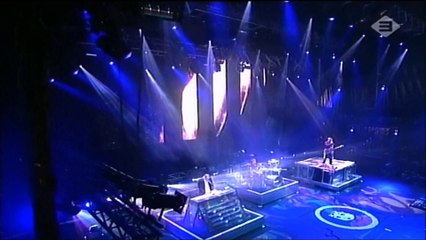 Muse - Blackout, Pinkpop Festival, 05/31/2004