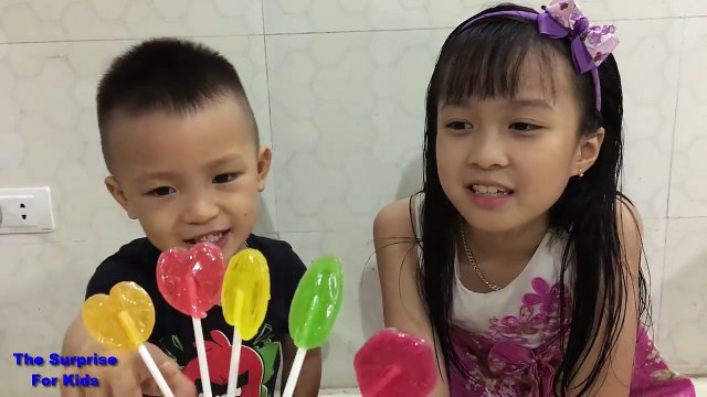 Bad Baby with Tantrum and Crying for Lollipops Little Babies Learn Colors with Finger Family Song-U1R_umIfhuk