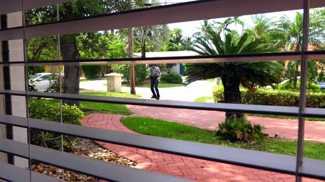 Bad Kids & Bad Mommy Johny Johny Yes Papa Song Nursery Rhymes Song & Learn Colors for Children-Rcnix1iBX7A