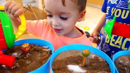 Bad Baby Eating Giant Candy Lollipops! Johny Johny yes papa Song Nursery Rhymes Song for Children-qU6Gy2s-3DA