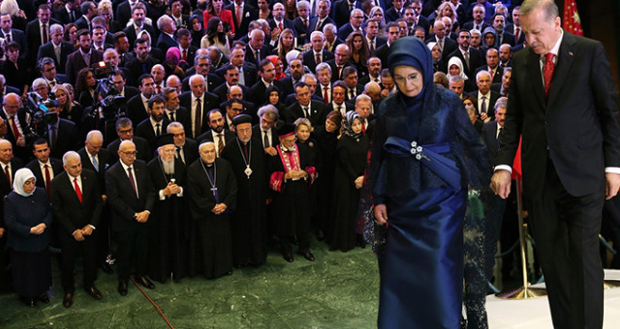 Emine Erdoğan, 29 Ekim Resepsiyonunda Şıklığıyla Göz Kamaştırdı! -  Dailymotion Video