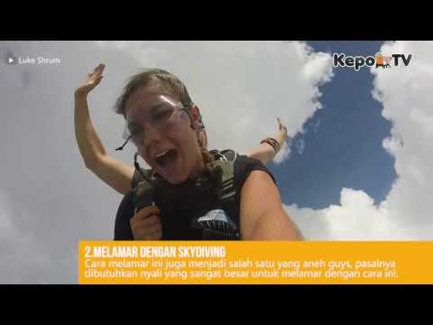 Wow, Cara Melamar Paling Aneh Ini Perlu Kalian Coba Untuk Meluluhkan Hati Pasanganmu!