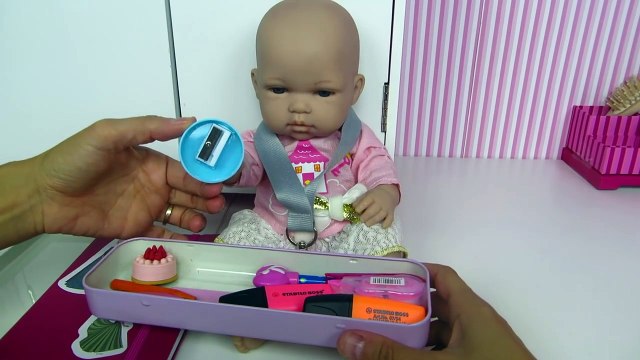 Nenuco vuelta al cole con la bebé Lucía Vídeos de Nenucos en español en Mundo Juguetes