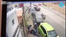 Witnesses come to help a man who gets his car stolen