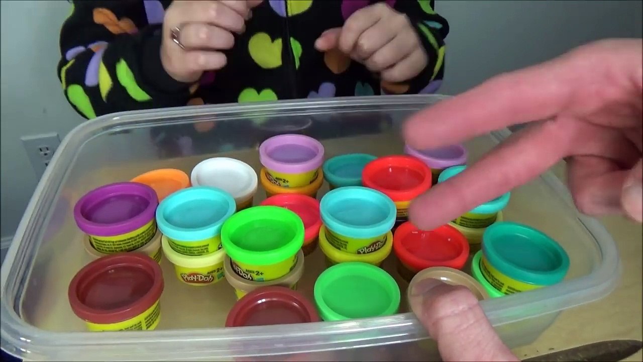 Bad Baby School Lunch Food Fight Victoria Annabelle Toy Freaks Hidden Egg-oScdvVtoJ5U