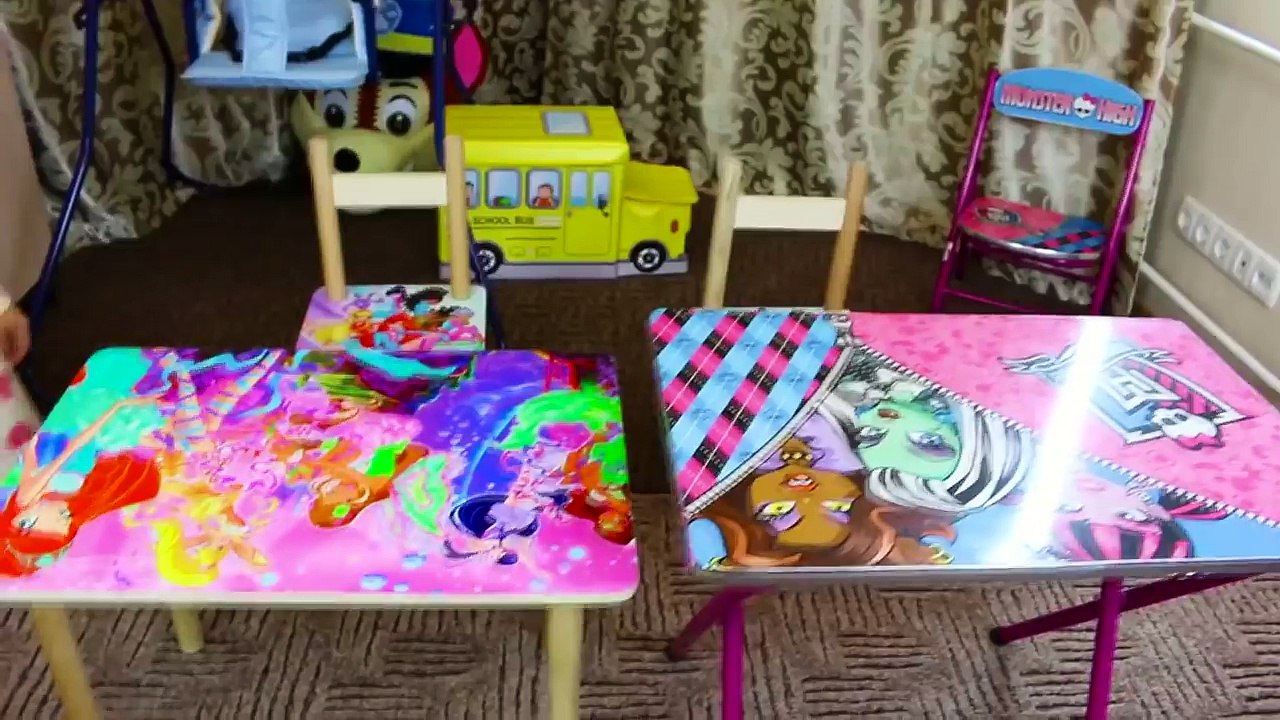 Bad Baby School Bubbles & Bubble Gum Hidden Egg Toy Freaks Victoria