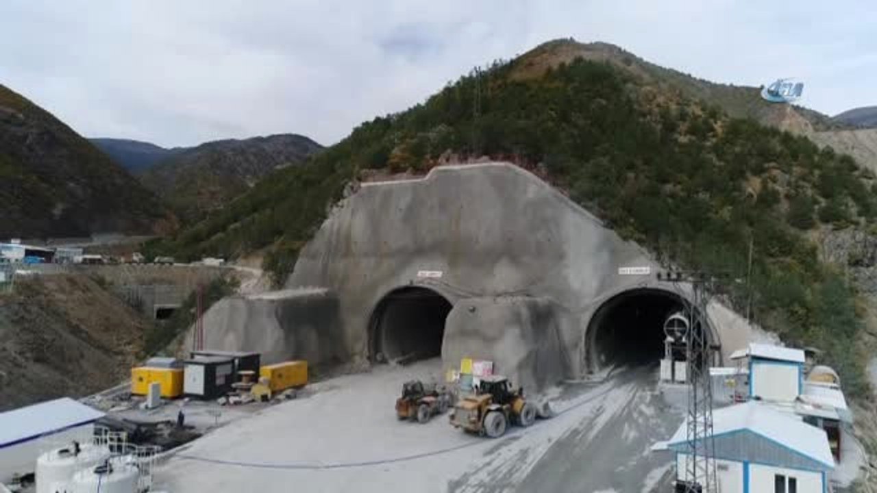 Türkiye ve Avrupa'nın En Uzun Tüneli Olacak Zigana Tüneli Havadan Görüntülendi
