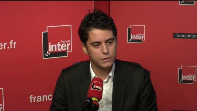 Gabriel Attal au micro d'Alexandra Bensaid