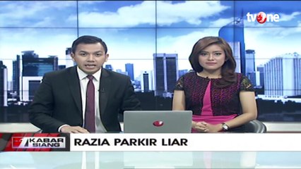 Hindari Razia Derek, Minibus Malah Tabrak Pemotor