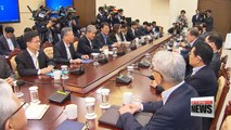 Pres. Moon asserts need for social dialogue and effort for economic paradigm shift