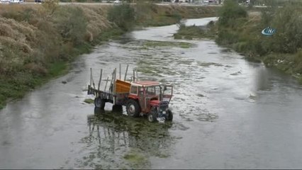 Kamyonun Çarptığı Traktör, Yeşilırmak'a Uçtu: 1 Yaralı
