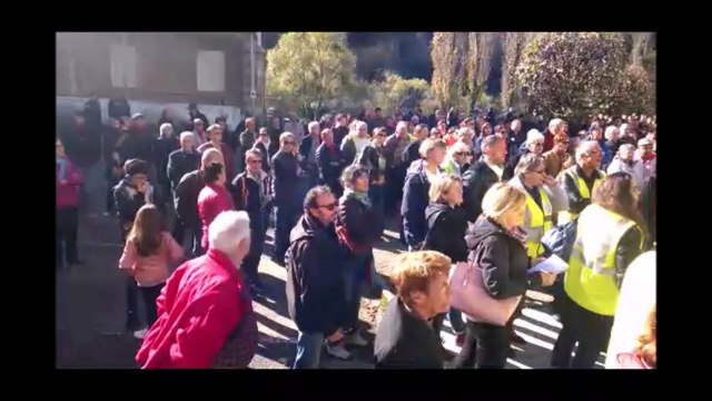 400 personnes se mobilisent pour sauver la maternité de Saint-Claude