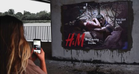 Moda Dünyasının Karanlık Yüzüne Işık Tutan Reklam Panoları